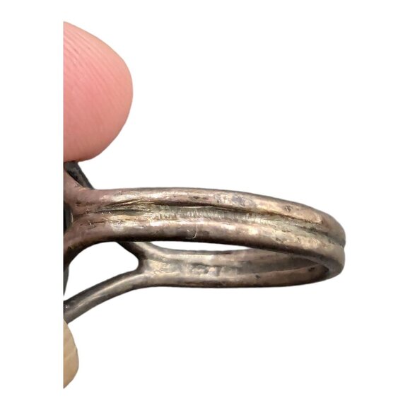Vintage Silver Ring With Unique Stone Size 6.5 Boho Chic Style Statement - Picture 6 of 8